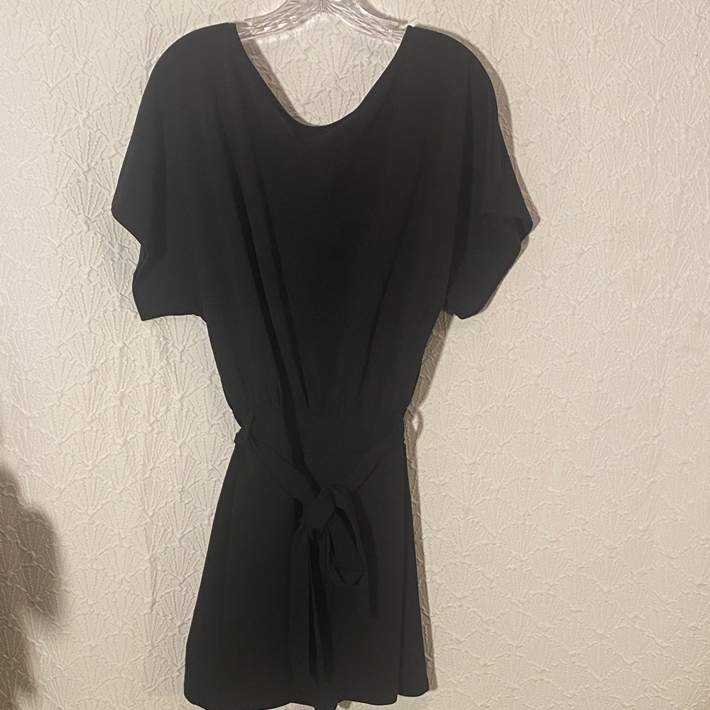 Elegant Black Shorts/Jumpsuit Feminine Dressy Sleek Style Accessories Seeking